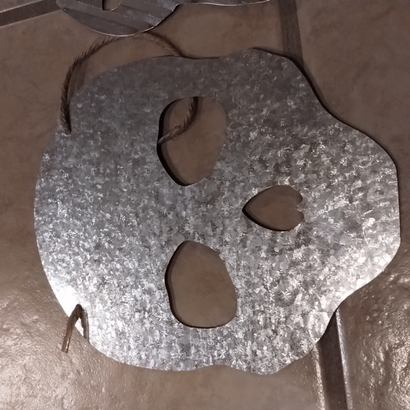 Metal cat and skull sign for Halloween decor - Picture 2 of 5